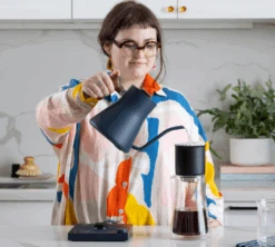 Bouilloire Stagg EKG Bleu Pierre Et Noyer 90 Cl Col De Cygne - FELLOW 5 Bouilloire Stagg EKG Bleu Pierre Et Noyer 90 Cl Col De Cygne - FELLOW -Vente De Café 3 1