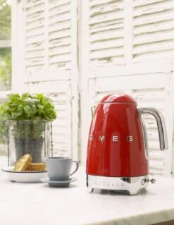 Bouilloire KLF04RDEU Temperature Réglable Rouge 1,7 L + Offre Cadeau - SMEG 6 Bouilloire KLF04RDEU Temperature Réglable Rouge 1,7 L + Offre Cadeau - SMEG -Vente De Café bouil ambred