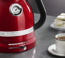 Bouilloire KitchenAid Rouge Pomme D'Amour 1,5L - 5KEK1522ECA + Offre Cadeau -Vente De Café bouil rouge kit
