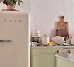 Set Petit-Déjeuner (Toaster - Cafetière Filtre - Presse Agrumes - Bouilloire) Crème - SMEG -Vente De Café c 1