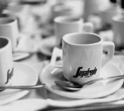 1kg Café En Grain Intermezzo - SEGAFREDO -Vente De Café cafeengrainsegafredo