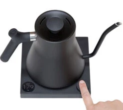 Bouilloire Stagg EKG Blanche 90 Cl Col De Cygne - FELLOW 5 Bouilloire Stagg EKG Blanche 90 Cl Col De Cygne - FELLOW -Vente De Café fellow3