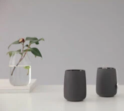 2 Tasses Double Paroi Nicola 150 Ml Noires - VIVA SCANDINAVIA 6 2 Tasses Double Paroi Nicola 150 Ml Noires - VIVA SCANDINAVIA -Vente De Café lifestyle nicola large