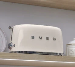 Grille-pain TSF02CREU 4 Tranches - Crème - SMEG -Vente De Café smeg creme 2