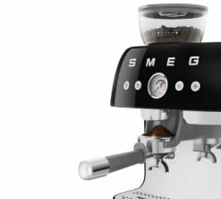 Machine Expresso SMEG EGF03BLEU Noire Années 50 Avec Moulin Intégré -Vente De Café smeg egf03 noire 4